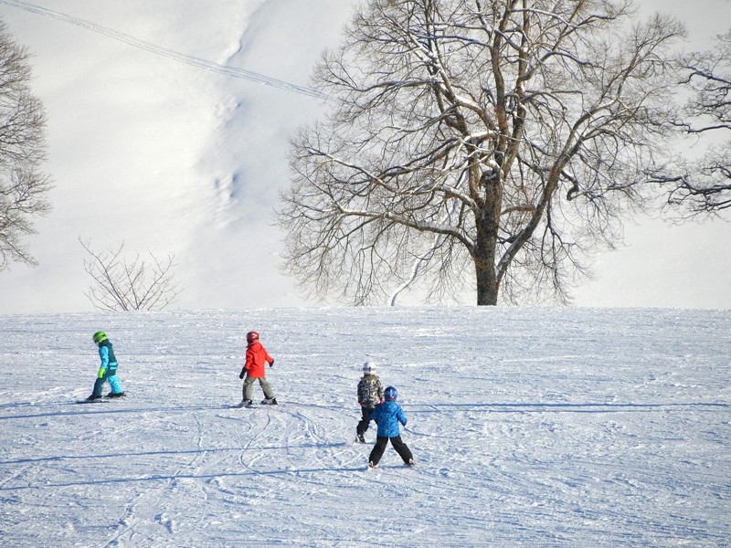Skilager-Winter-Themenseite-gruppenhaus.ch.jpg