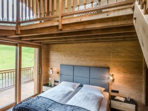 Chaletdorf LA SOA Bently Chalet Schlafzimmer