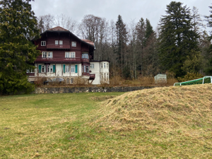 Ferienhaus Clos Murisaz Hausansicht Herbst