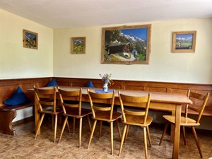 Alp-refuge Rusch Dining room