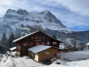Naturfreundehaus Grindelwald Hausansicht Winter