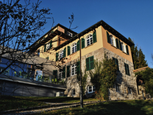 Jugendherberge Schwäbisch Hall Hausansicht Sommer