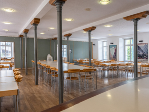 Youth Hostel Richterswil Dining room