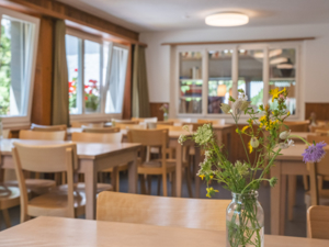 Youth Hostel Brienz Dining room