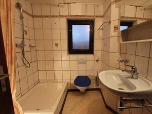 Ferienhaus Zur Vispu Badezimmer