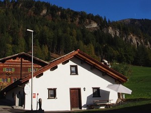 Gruppenhaus Alte Sennerei Hausansicht Sommer