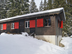 Camp Tgapalotta House view winter